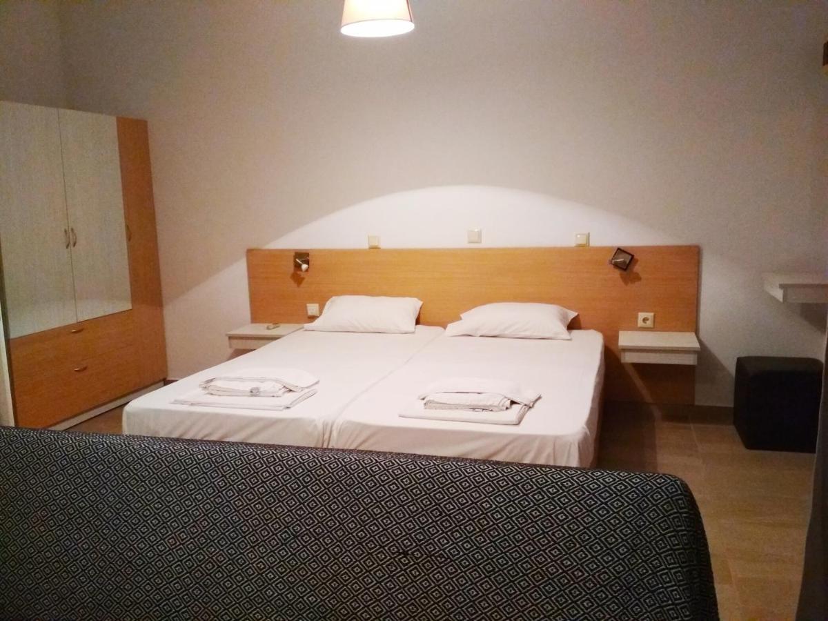 Beloni Apartments And Studios Hriszí Aktí Haniá Kültér fotó